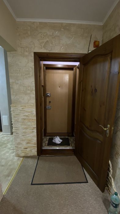 Продаж 3к квартира м-н Сонячний 37