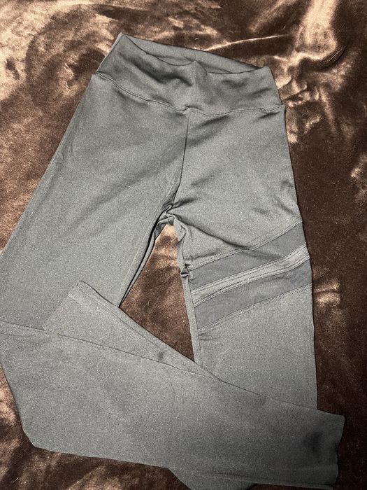 Ласини розмір М( дуже маломірять, підійде на S)