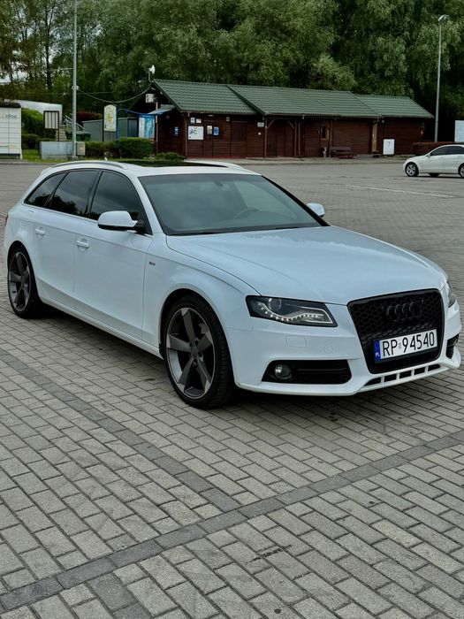Audi A4B8 S-Line 2010r