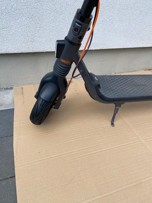 Hulajnoga Elektryczna Segway Ninebot Kickscooter F2 Pro