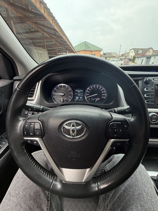 Toyota Highlander 2015