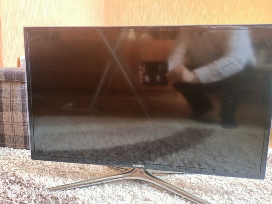 Продаю Smart TV Samsung UE32F6400 Wi-Fi 2D-3D DVB-C T2 USB HDMI LAN