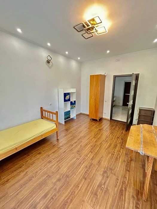 Продаж 2к квартири євроремонт в новобудові з АО 65м2