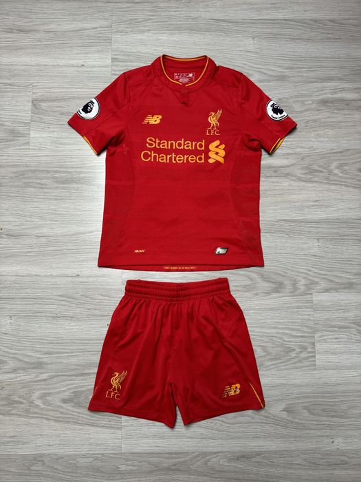 Komplet New Balance Liverpool koszulka bluzka spodnie krótkie spodenki