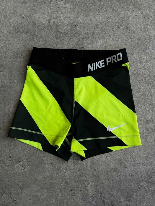 Krótkie spodenki/ bokserki Nike PRO dziewczęce r. XS/ XXS/