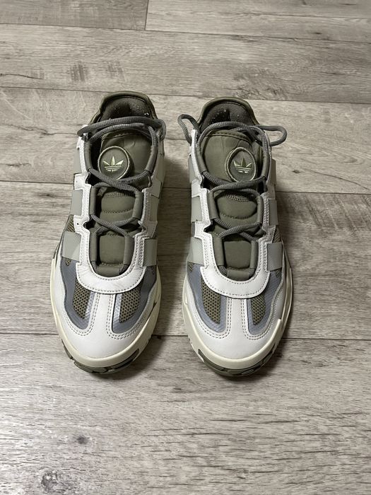 Продам кросівка Adidas Niteball