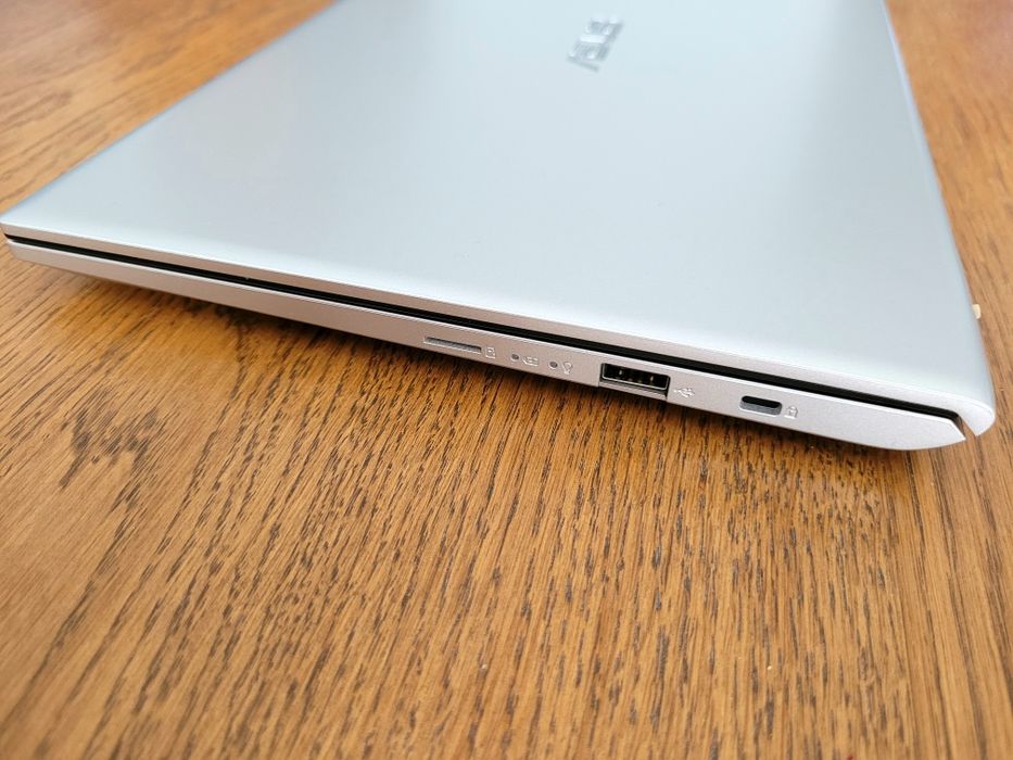 Asus X412DA-AD12D Ryzen3, Radeon Vega Win11 idealny