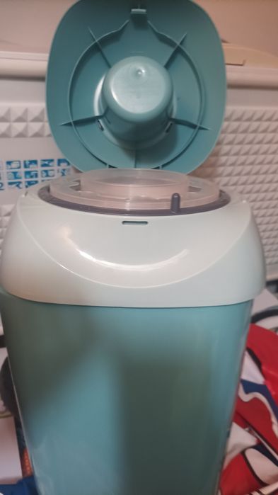 Contentor de fraldas tommee  tippee