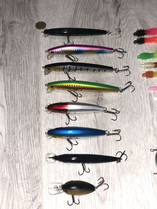 Воблер блесна вертушка силиконовая рыбка