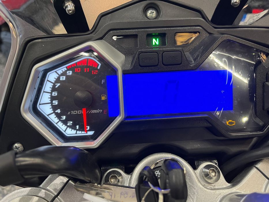 VORTEX RX1 125 cc de 2022 em Óptimo estado com 3 malas e Crashbars