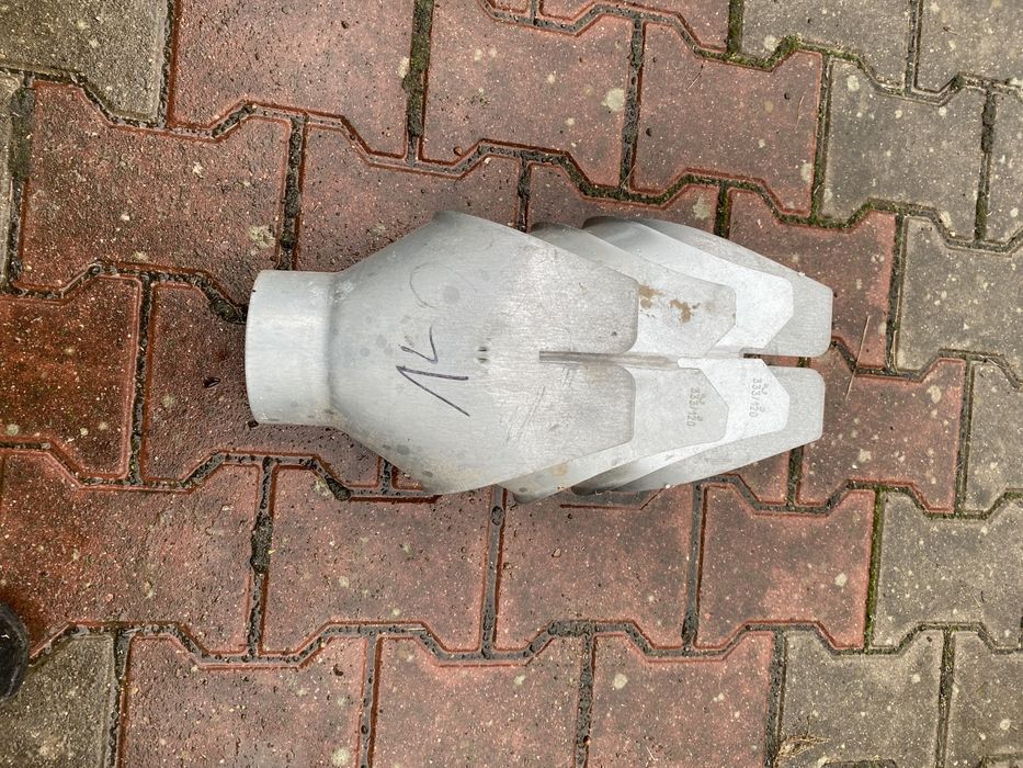 Rura spustowa , kolana , lej spustowy ocynk fi 80