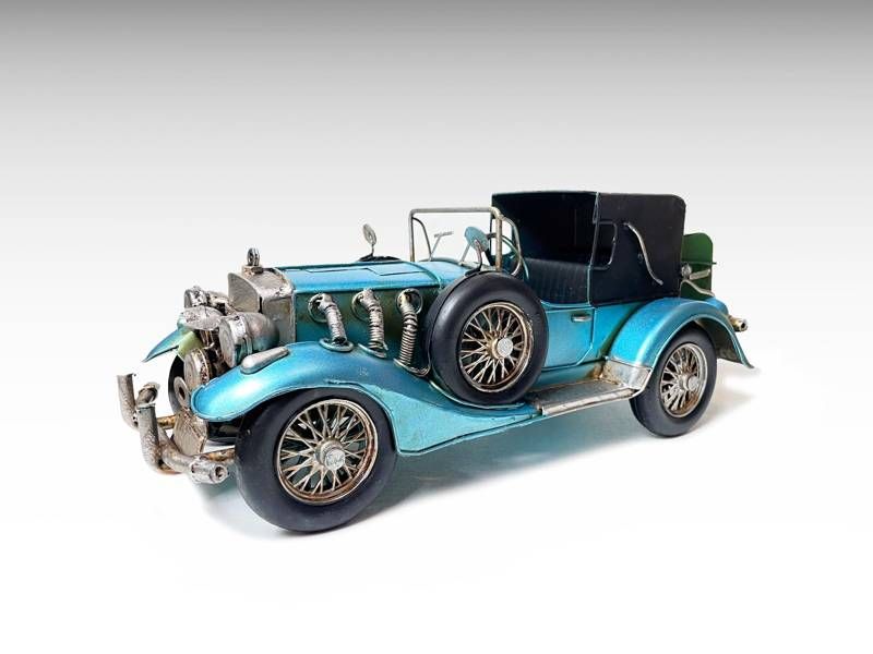 Modelo de metal - Carro clássico (modelo de escala)