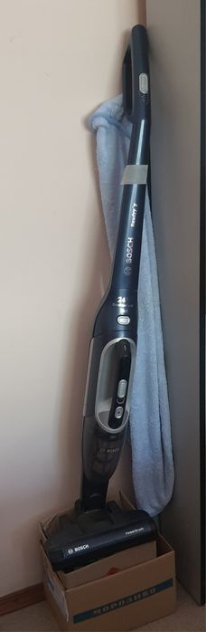 Аккумуляторный пылесос Bosch