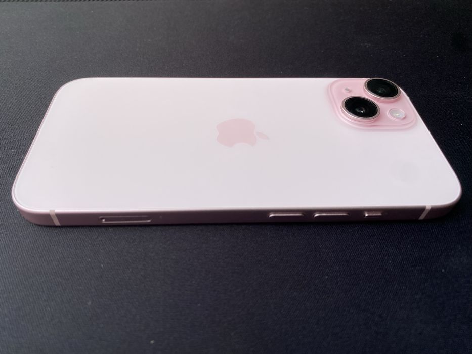 Apple iPhone 15 128GB Pink / Różowy – Stan Idealny, Bateria 90%, Etui