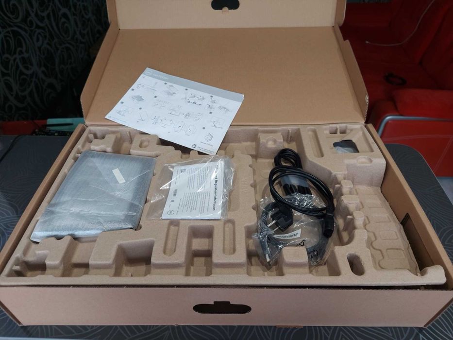 Монітор 23.8" Dell P2422H