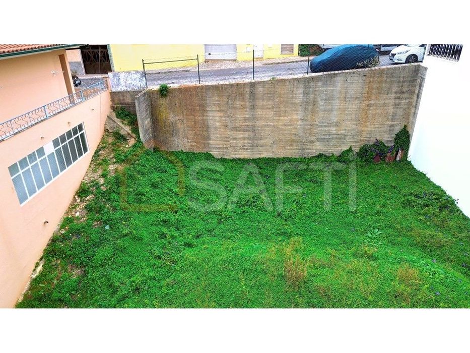 Terreno em Vialonga