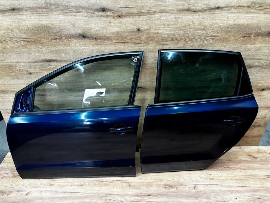 Drzwi przednie tylne lewe Volkswagen Polo 6R