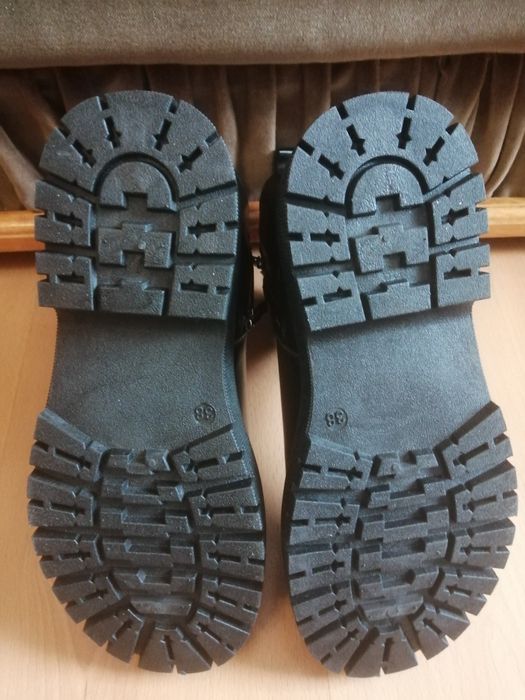 Buty damskie zimowe nowe roz. 38