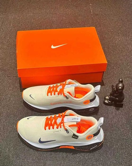 Tênis nike react infinity run flyknit 4 gtx  tamanho 45EU — novo