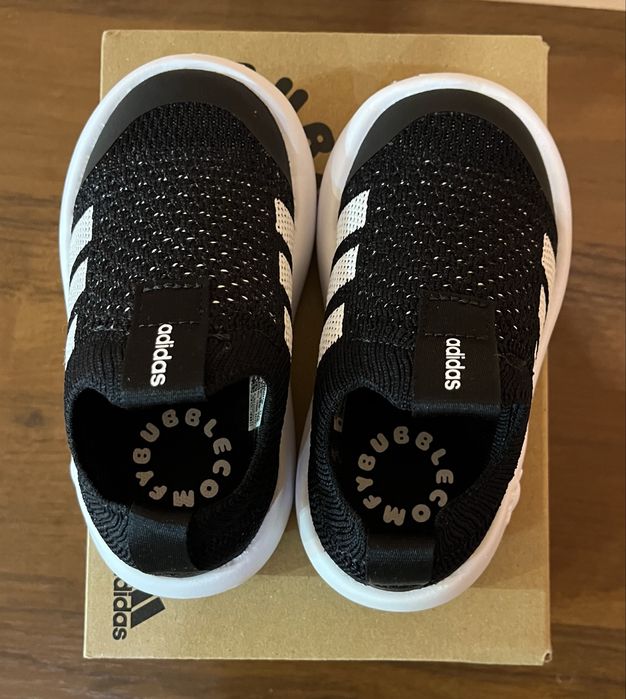 Детские кроссовки adidas BUBBLECOMFY 23р.