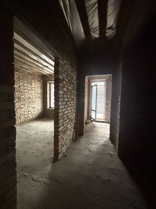 Продаж котеджу р-н Щасливе