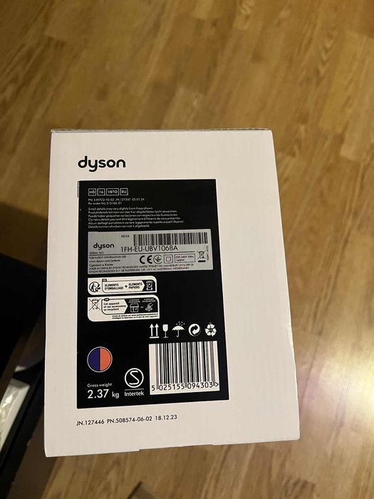 Продам фен Dyson