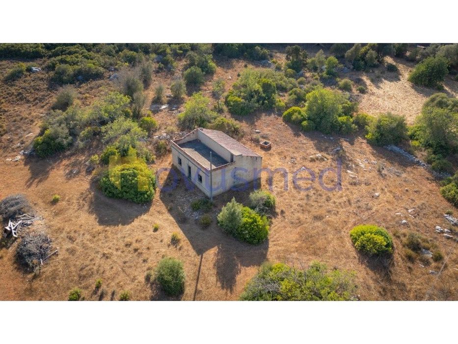 Moradia térrea para reabilitar na Centeeira, Paderne - Albufeira, N...