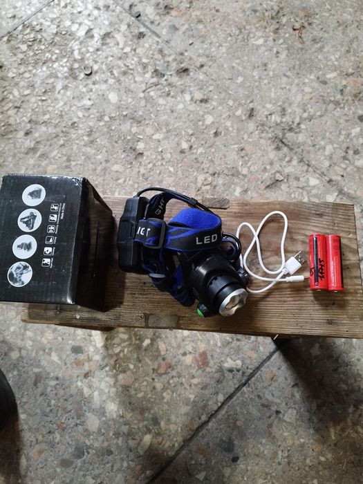 Фонарь налобный тактический , свет белый,красный,синий, зелёный фокус