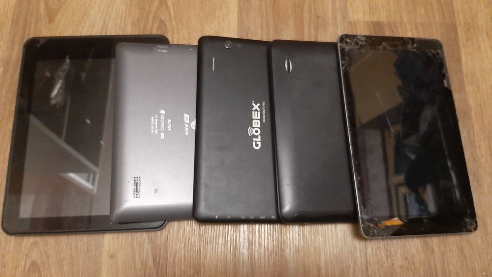 Планшети на розборку і по запчастинах