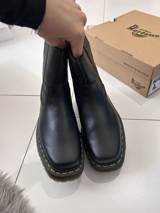 Шкіряні чоботи Dr. Martens