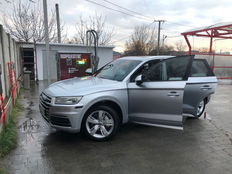Преміальний приватний трансфер . Audi Q5 2018 бізнес клас .