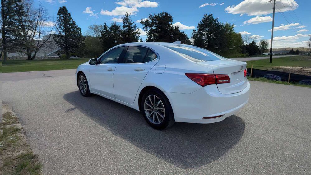 Acura TLX      2020