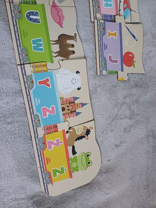 Edukacyjny Drewniany pociąg alfabet puzzle