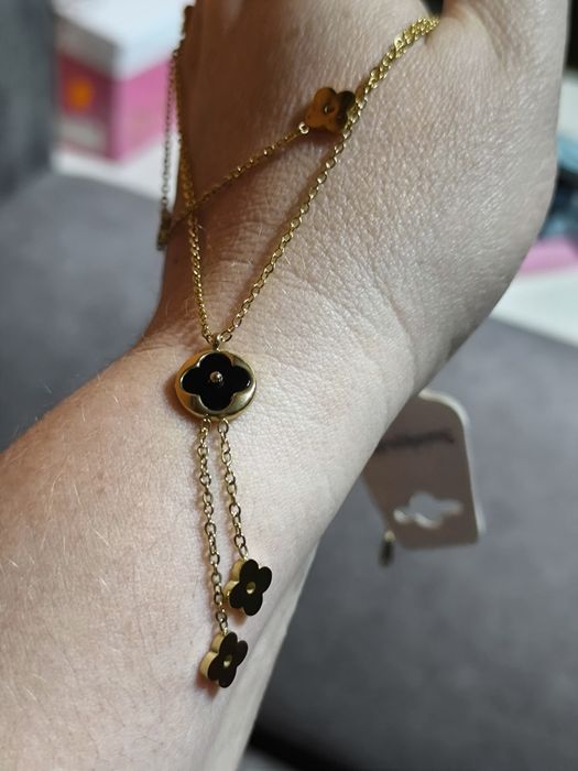 Mega celebrytka stal nierdzewna