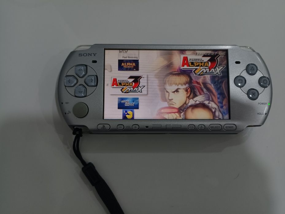 PSP 3004 Silver desbloqueada bateria nova