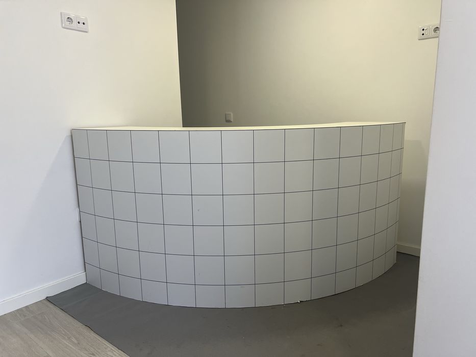 Oval/Curved Reception Counter (Like New)64284032581890124