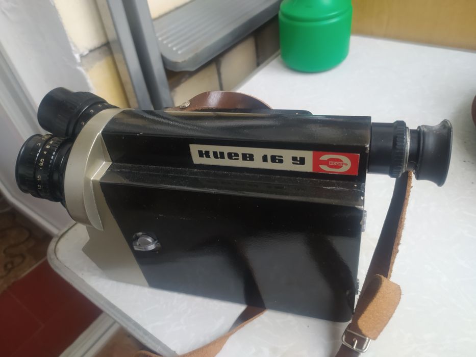 Кинокамера киев 16у э