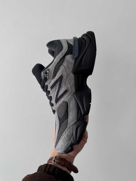 New Balance 9060 Grey Red