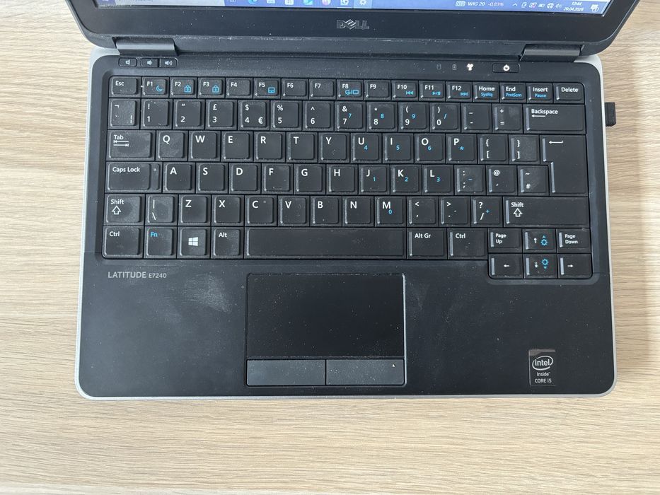 Dell Latitude E7240 i5 4GB SSD Win10 Stacja dokująca