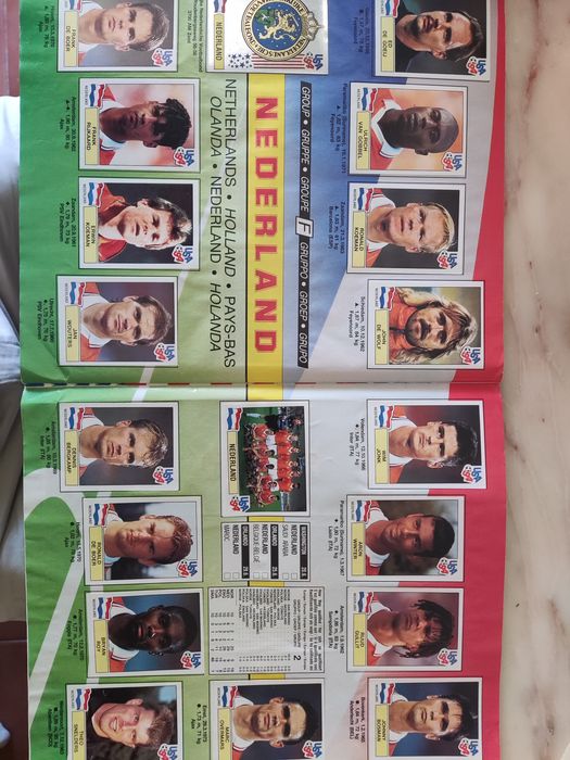 Caderneta de cromos Completa e Excelente estado-Mundial USA 1994