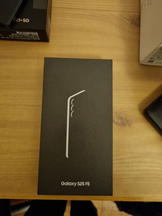 Samsung S25Fe novo nunca usado aberto so para fotos