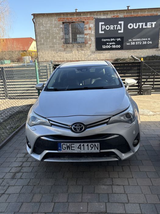 Sprzedam toyote avensis kombi