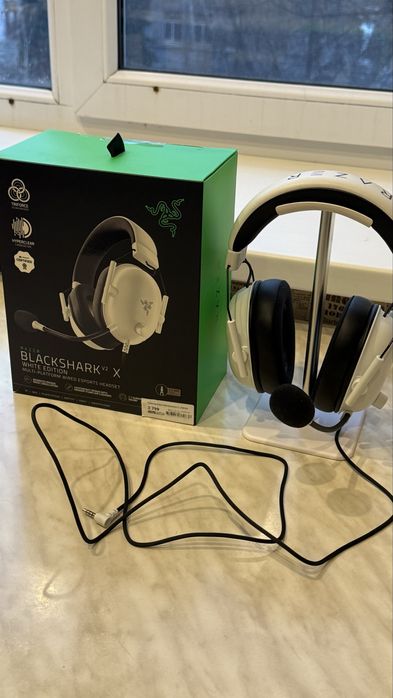 Игровые наушники razer blackshark v2 x (white)