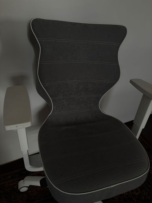 Krzesło obrotowe firmy dobre krzesło