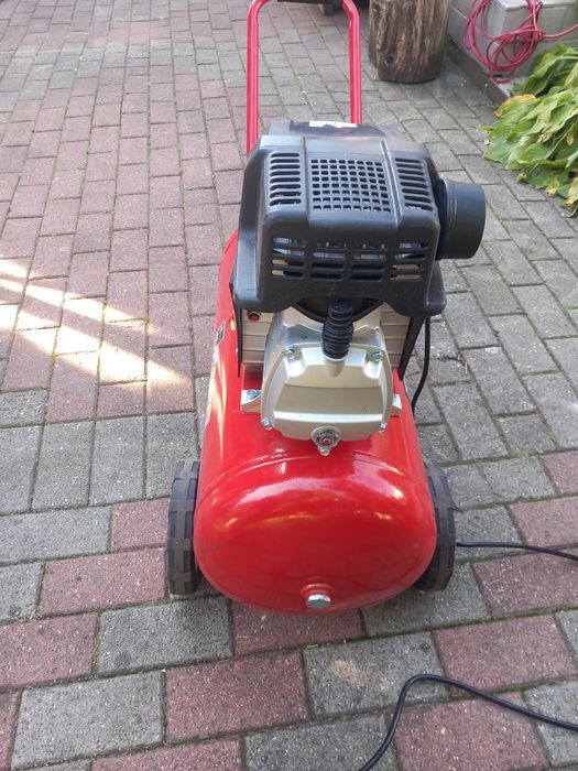 Kompresor olejowy Einhell TE-AC 270/50/10