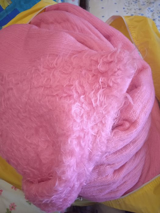 Мех искусст-й КУСОК роз.цв2.1*4.20-2000грн+шторы кусок 5*2,70-1500грн