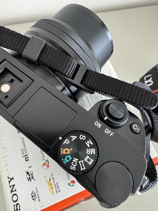 Máquina Fotográfica SONY A6000