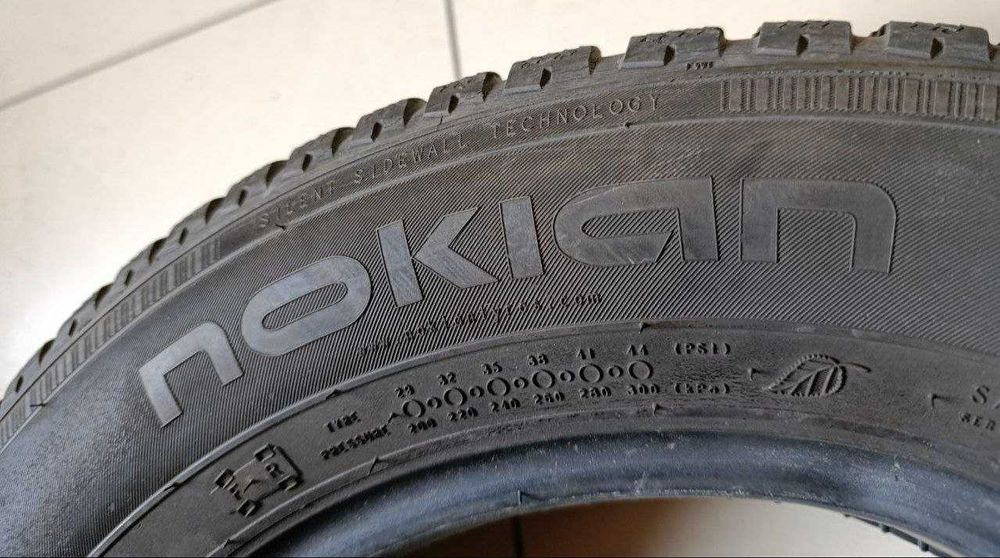 Пара шин б/у 175/70R14 84T Nokian WR03