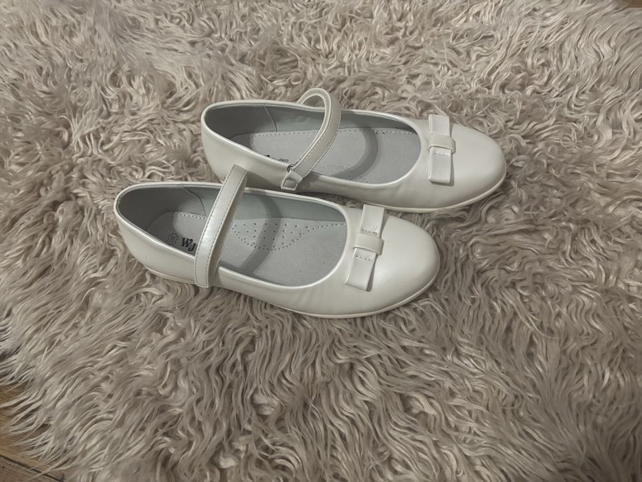 Buty komunijne dla dziewczynki Wojtyłko r.34
