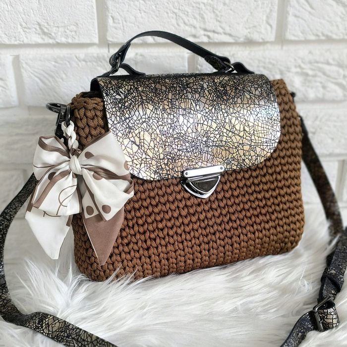 Torebka torba ze sznurka na szydełku szydełkowa ręcznie robiona brąz